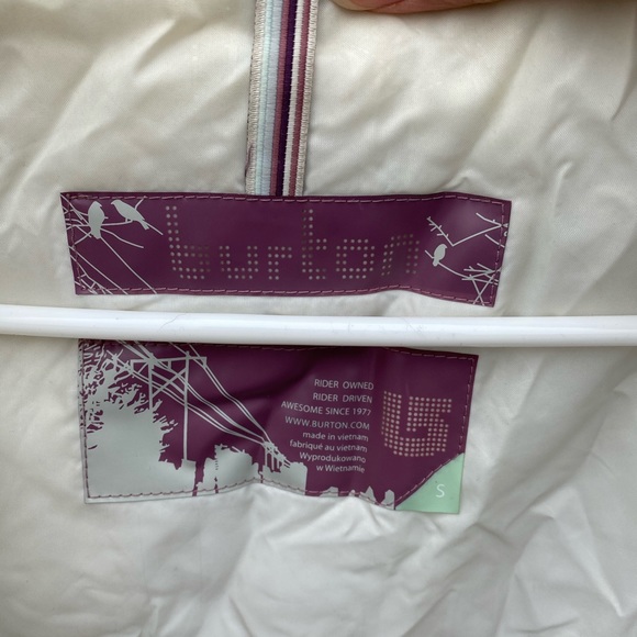 Burton ski/snow jacket - Picture 7 of 8